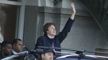 Paul McCartney deixa hotel no Rio de Janeiro - RODRIGO DO ANJOS / AGNEWS