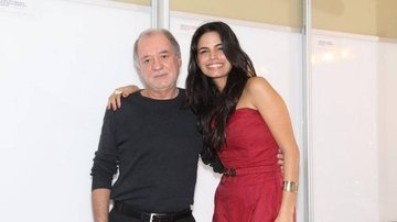 Emanuelle Araújo e seu entrevistado Marcílio Moraes - Onofre Veras / AgNews