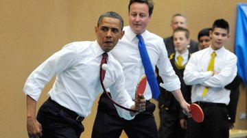 Obama joga ping-pong com David Cameron - Getty Images