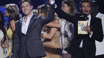Scotty McCreery comemora vitória no 'American Idol' 2011 - Reuters