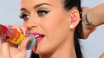 Katy Perry dubla Smurfette - Reprodução