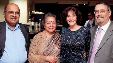 B.S. Prakash, embaixador da Índia no Brasil, e a mulher, Ratna Prakash, com o casal de embaixadores de Israel no País, Rachel e Giora Becher. - ANA PAULA FERRAZ, BARBARA DUTRA, BETO LESKI, BRUNO STUCKERT, FERNANDO WILLADINO, KELLY KNEVELS, ROGÉRIO MACHADO E URAN RODRIGUES