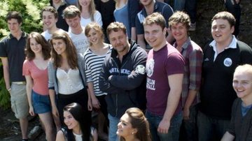 Russell Crowe entre os alunos da Universidade de Durham - Getty Images