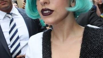 Lady Gaga com look de Pedro Lourenço em Paris - Grosby