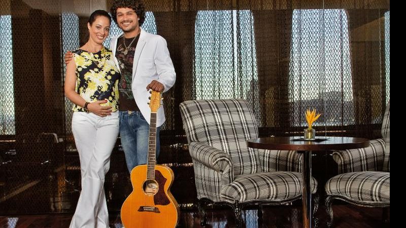 Em hotel de São Paulo, Leo e Luciana curtem a gravidez de três meses e homenageiam Tim Maia, o pai de Leo, dando ao filho o nome de famosa canção do ídolo. - ROGÉRIO ALBUQUERQUE