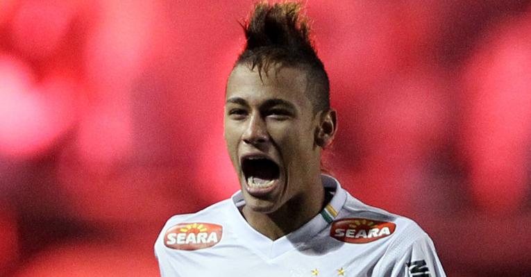 Neymar comemora o gol - Reuters