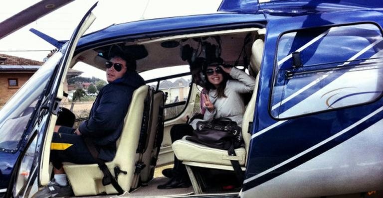 Giovanna Lancellotti voa de helicóptero pela primeira vez - Reprodução / Twitter