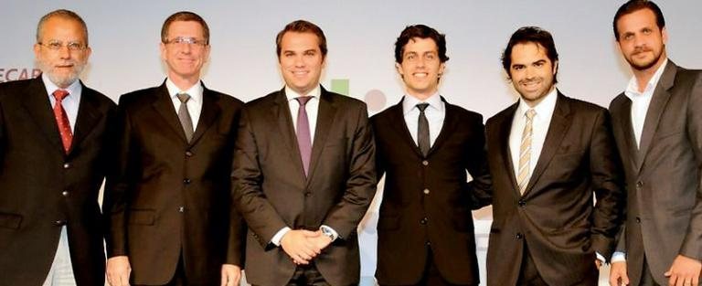Os executivos Luiz Dias Guimarães, Márcio Lara, Rodrigo Barros, Marcello Pastore, Thiago de Aragão e Jath Azevedo em fórum empresarial em Santos, SP. - ANTONIO RAMON, CAROLINA MIRANDA
