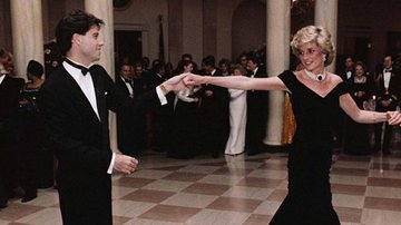 A princesa Diana dança com John Travolta na Casa Branca (EUA) em 1985 - Reprodução