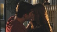 Guilherme e Alice se beijam - Reprodução/Site Morde & Assopra