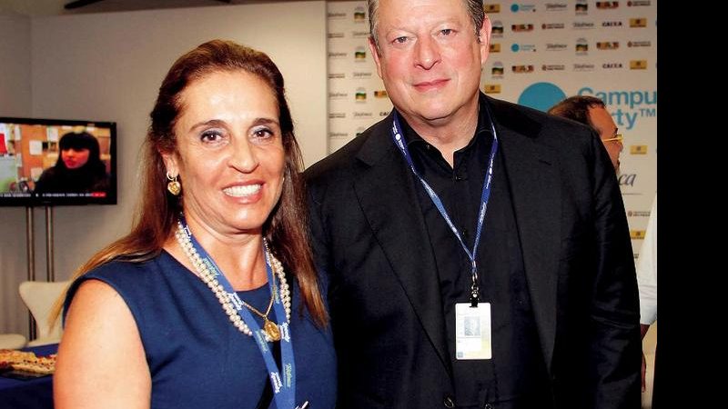 A diplomata Márcia Sabbagk com o ex-vicepresidente dos EUA Al Gore em almoço em São Paulo. - CASSIANO DE SOUZA / CBS IMAGENS, DANIEL VEIGA, PAULO JABUR, RICARDO NADER, RODRIGO TUCO, ROGÉRIO LACANNA, SUZANA ABREU, TATI MURR E WALDEMIR FILETTI