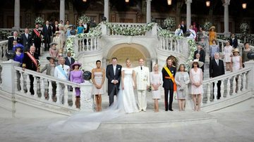Foto oficial do casamento religioso de príncipe Albert II e Charlene - Getty Images