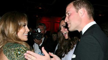 William e Catherine conversam com Jennifer Lopez durante jantar em Los Angeles - Getty Images