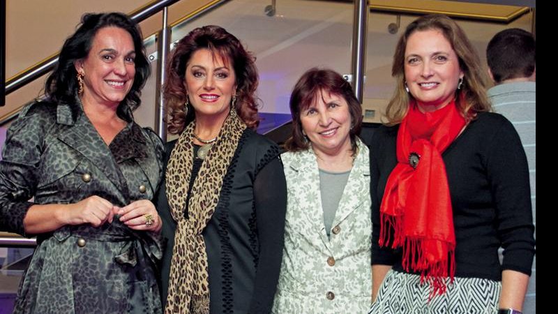 Em SP, Vera Teixeira, Regina Cantor, Cleia Bernhart e Maria Gloria Battista no lançamento do Master Club, programa de relacionamento do Grupo Zogbi Planejados com arquitetos e decoradores.