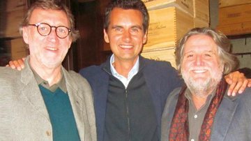 Jorge Lucki e Pietro Ratti se deliciam no restaurante do amigo Roberto Ravioli, em SP.