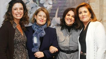 Em SP, Angela Cutait Vasto, Jacqueline Dallal Mikhail, Maria do Carmo Simon e Angela Teixeira em evento do setor de casamentos.