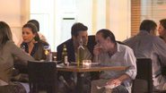 Marcelo Serrado janta com amigos no Rio de Janeiro - Fausto Candelaria / AgNews