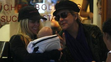 Danielle Winits com o filho Guy e a atriz Betty Lago - Edson Teofilo / PhotoRioNews
