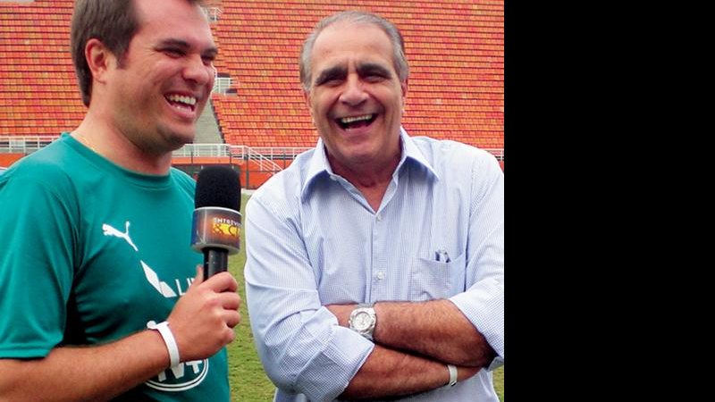 Rodrigo Barros conversa com Oliveira Andrade para a atração da TV Gazeta, SP.