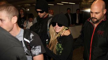 Avril Lavigner desembarca em São Paulo - Orlando Oliveira / AgNews