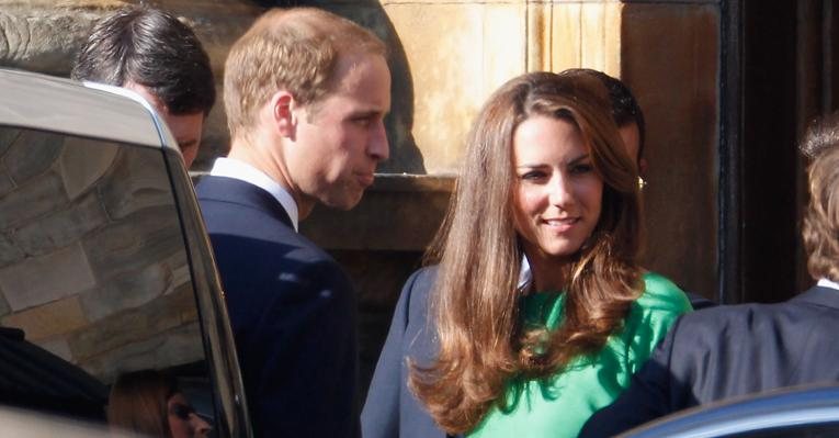 O príncipe William e a esposa Kate Middleton em Edimburgo, para o casamento de Zara Phillips - Getty Images