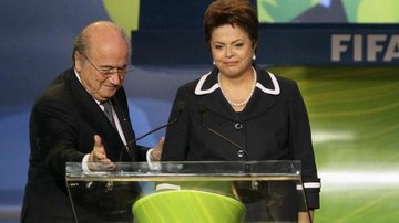Dilma Rousseff e Joseph Blatter, presidente da Fifa - Reuters