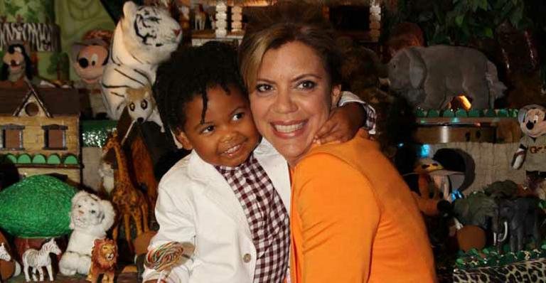 Astrid Fontenelle com o filho Gabriel - Orlando Oliveira/AgNews