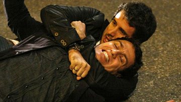 Pedro (Eriberto Leão) e Léo (Gabriel Braga Nunes) em 'Insensato Coração' - Reprodução / TV Globo