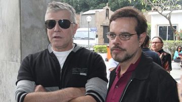 Miguel Falabella e Diogo Vilela no velório de Ítalo Rossi - Roberto Filho e Phillipe Lima/AgNews