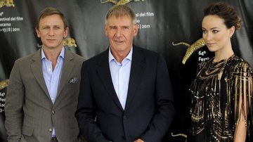 Daniel Craig, Harrison Ford e Olivia Wilde na première do filme 'Cowboys and Aliens' - Reuters