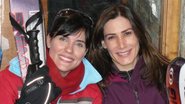 Rafaela Mandelli e Virgínia Cavendish após as compras na loja da estação de esqui Cerro Castor - Caras