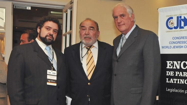 Claudio Epelman, Saúl Gilvitch e Jack Terpins no 5°- Encontro de Parlamentares Latino-Americanos, Argentina.
