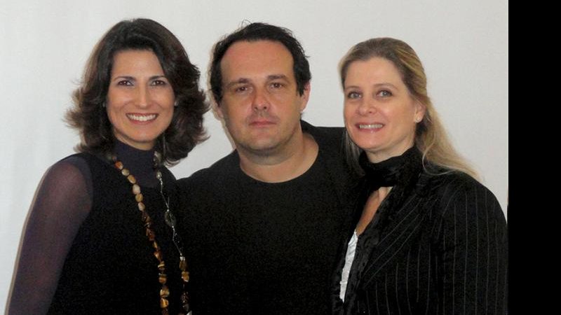 Marcelo Lima faz palestra sobre decoração e recebe a atriz Jacqueline Dalabona e Vânia Ceccotto, em SP.