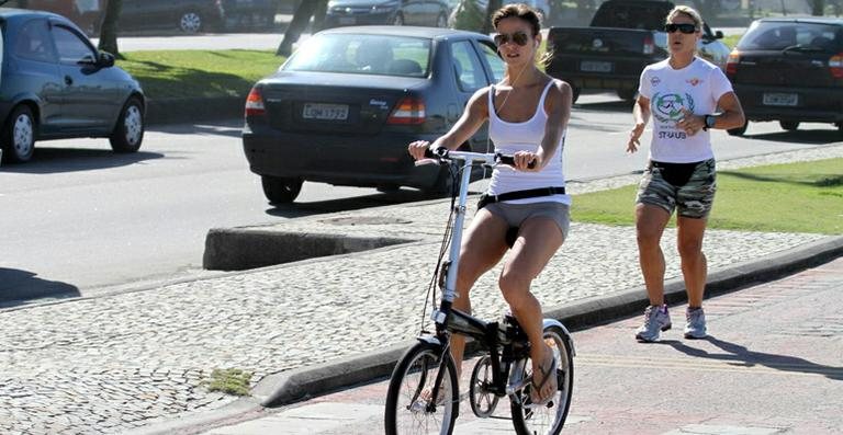 Atriz Fernanda de Freitas se exercita no Rio de Janeiro - Dilson Silva/AgNews