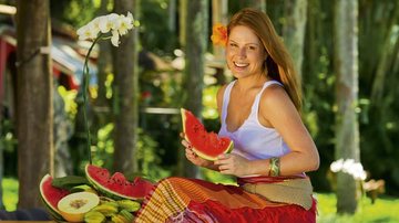 Na Ilha de CARAS, a atriz revela que a disfunção hormonal abalou o humor e acarretou sobrepeso. - Martin Gurfein