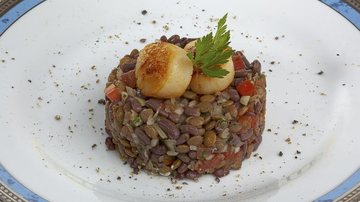 Salada quente de vieiras e lentilha - André Ctenas