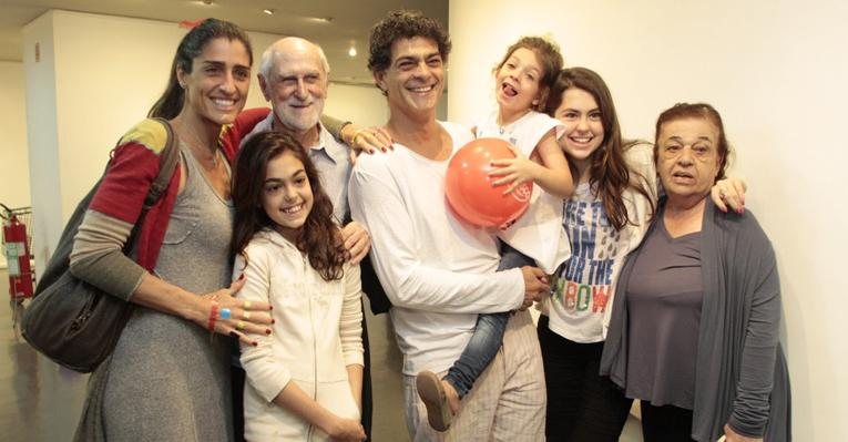 Du Moscovis recebe família no teatro - Felipe Panfili / AgNews