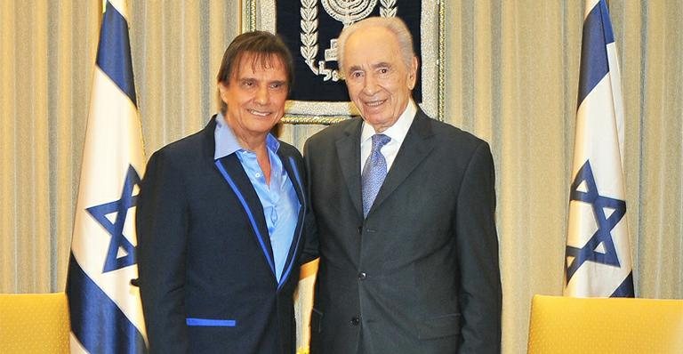Roberto Carlos e Shimon Peres - Cláudia Schembri
