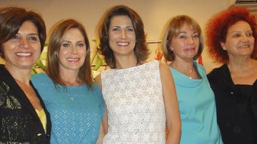 Márcia Marcello Cruz, Eloisa Pires e Nilza Salvoni recebem Gigi Monteiro e Jacqueline Dalabona para lançamento de coleção, em SP.