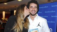 Felipe Andreoli e sua noiva Rafaella Brites - Celso Akin / AgNews
