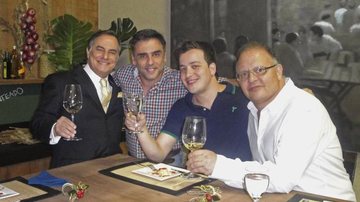 Em SP, Ronnie Von e Márcio Tavolari recebem Rafael Cortez e Guilherme Arantes na TV Gazeta.