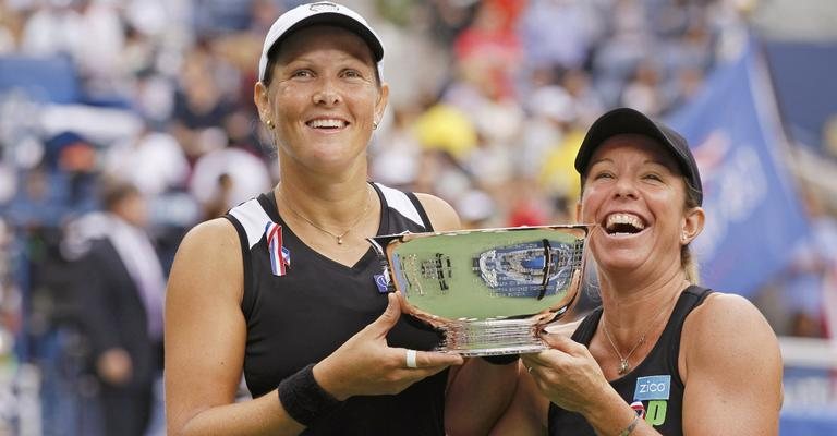 Liezel Huber e Lisa Raymond vencem Vânia King e Yaroslava Shvedova e sagram-se campeãs de duplas do US Open, em Flushing Meadows, New York.