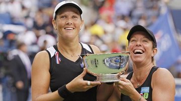 Liezel Huber e Lisa Raymond vencem Vânia King e Yaroslava Shvedova e sagram-se campeãs de duplas do US Open, em Flushing Meadows, New York.