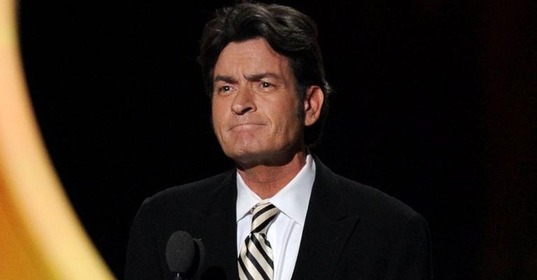 Charlie Sheen no Emmy Awards 2011 - Getty Images