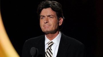 Charlie Sheen no Emmy Awards 2011 - Getty Images