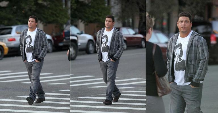Ronaldo caminha por Nova York, Estados Unidos - The Grosby Group