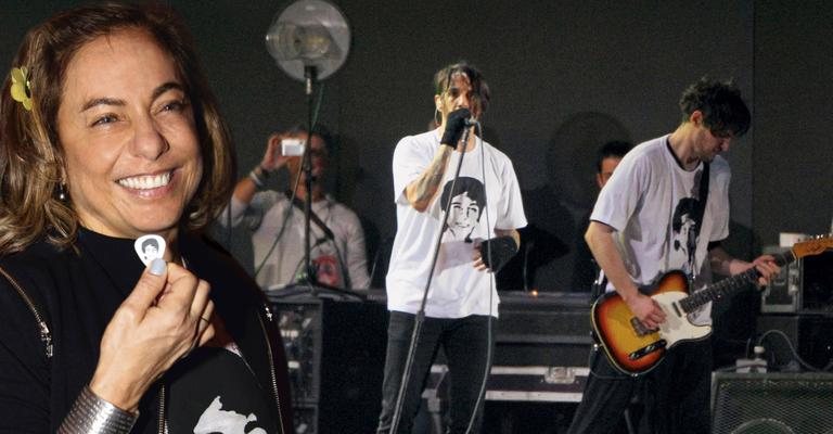 No dia que Rafael Faria 20 anos, banda usa camisa com seu rosto - Alex Palarea