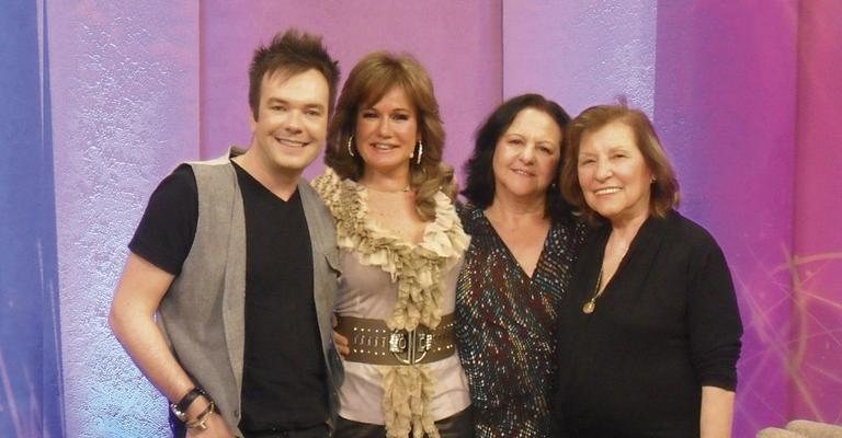 Felipeh Campos participa da atração de Suzy Camacho, da TV Paulinas, com Martha Murano e Edith Modesto, SP.