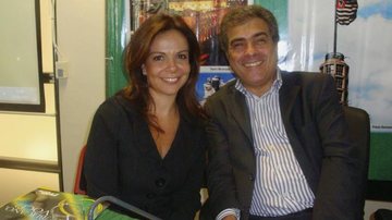 Em SP, Sula Miranda vai à encontro do PRB e é recebida pelo vereador Atílio Francisco.