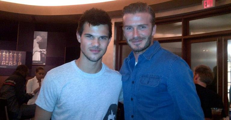 Taylor Lautner e David Beckham - Reprodução / Facebook